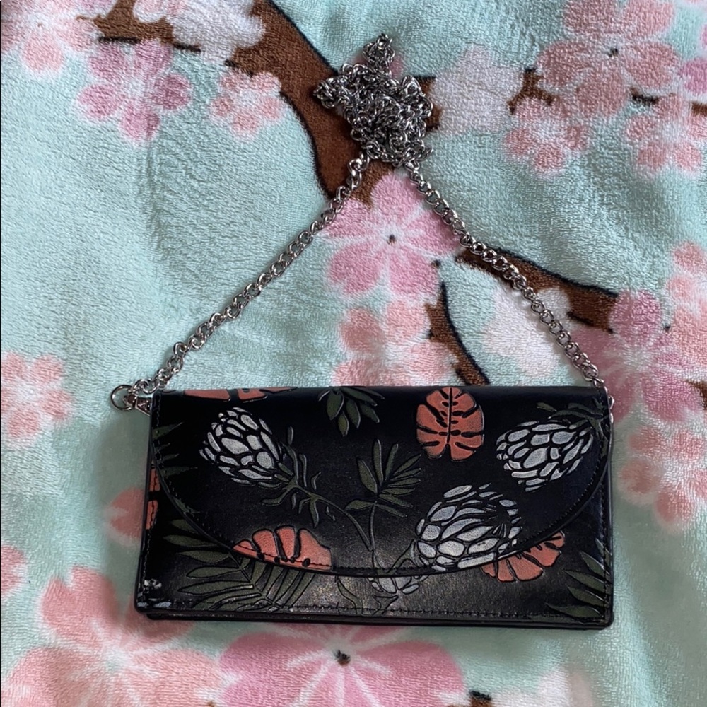 Floral Black Chain Clutch